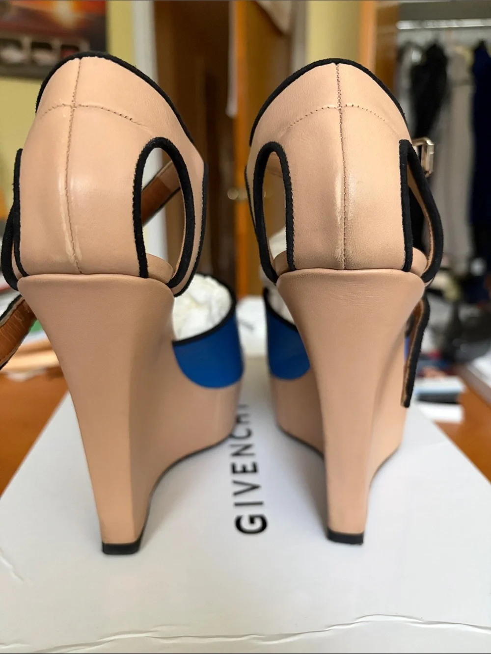 Givenchy Blue and Beige Leather Platform Sandals SIZE 36 MADE IN ITALY